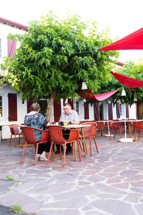 Hotel Juantorena Saint-Etienne-de-Baigorry Zewnętrze zdjęcie