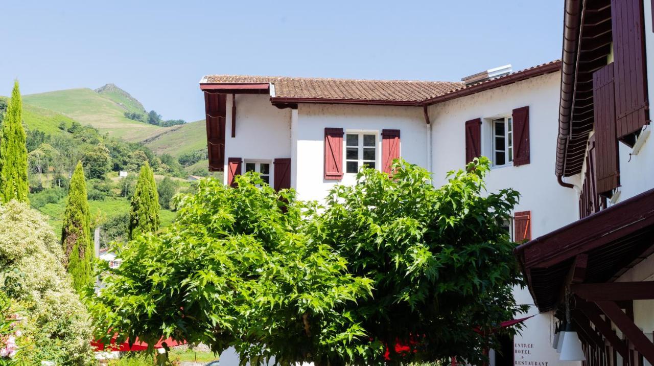 Hotel Juantorena Saint-Etienne-de-Baigorry Zewnętrze zdjęcie