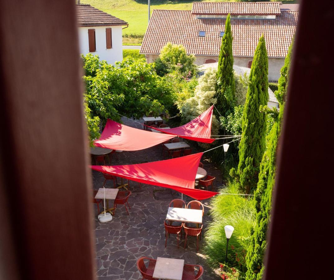 Hotel Juantorena Saint-Etienne-de-Baigorry Zewnętrze zdjęcie